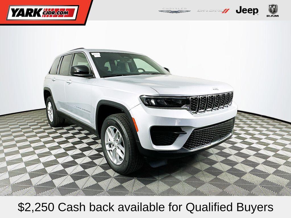 new 2025 Jeep Grand Cherokee car, priced at $39,186