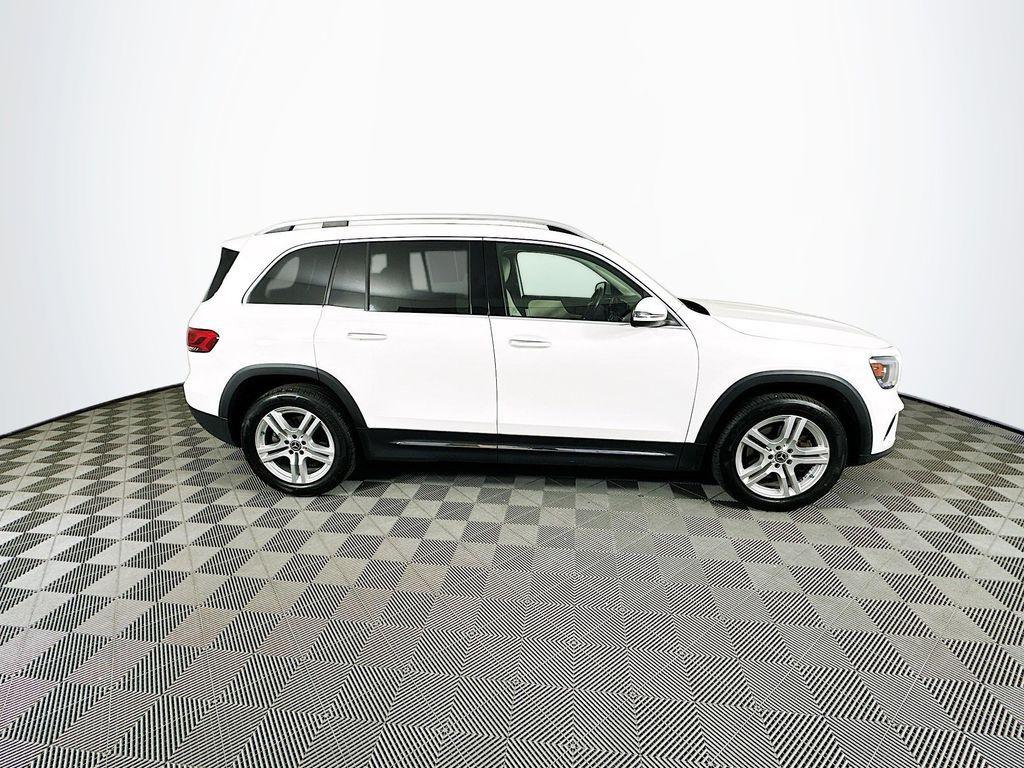 used 2022 Mercedes-Benz GLB 250 car, priced at $23,899