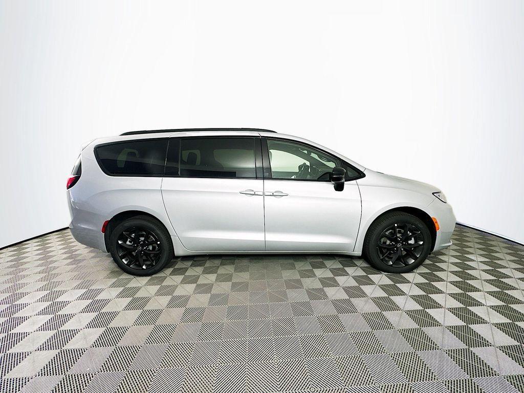 new 2026 Chrysler Pacifica car, priced at $50,006