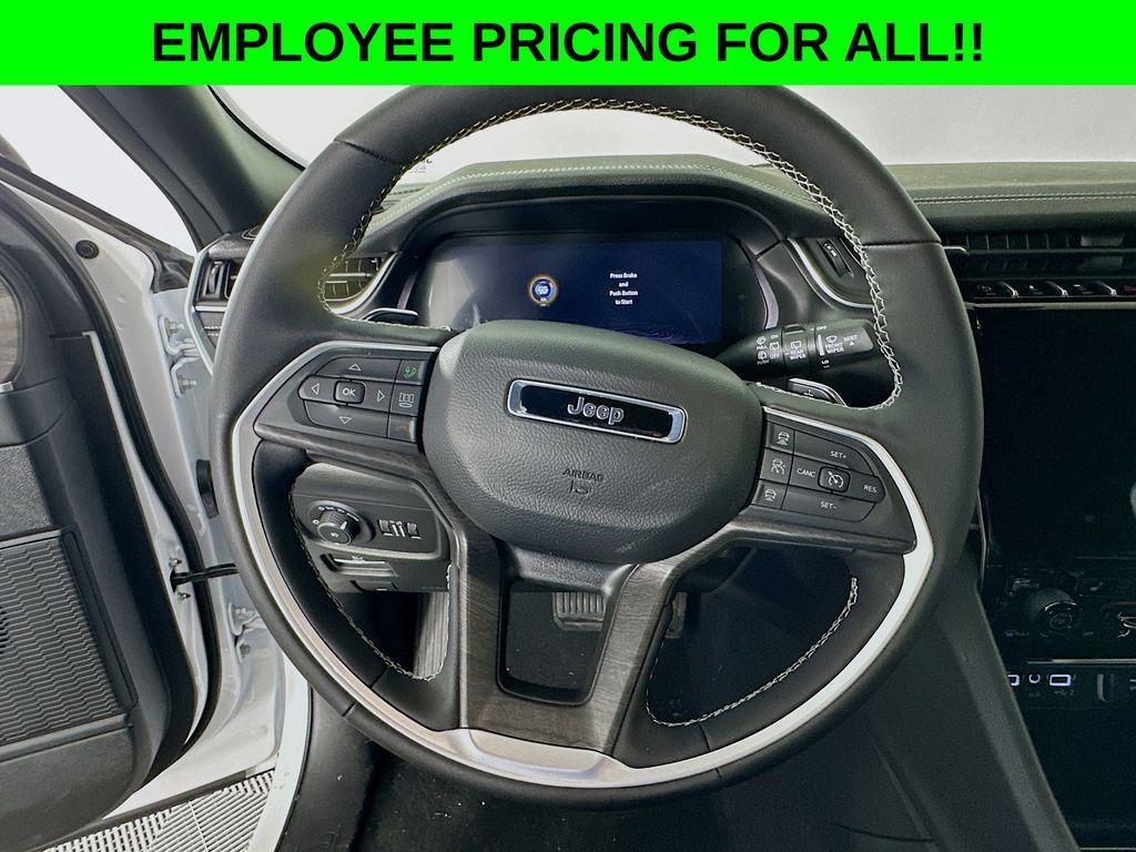 new 2025 Jeep Grand Cherokee car, priced at $43,656