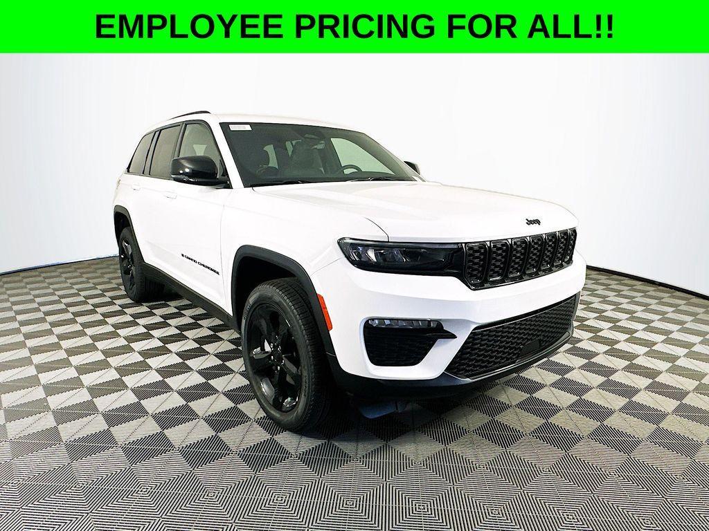 new 2025 Jeep Grand Cherokee car, priced at $47,326