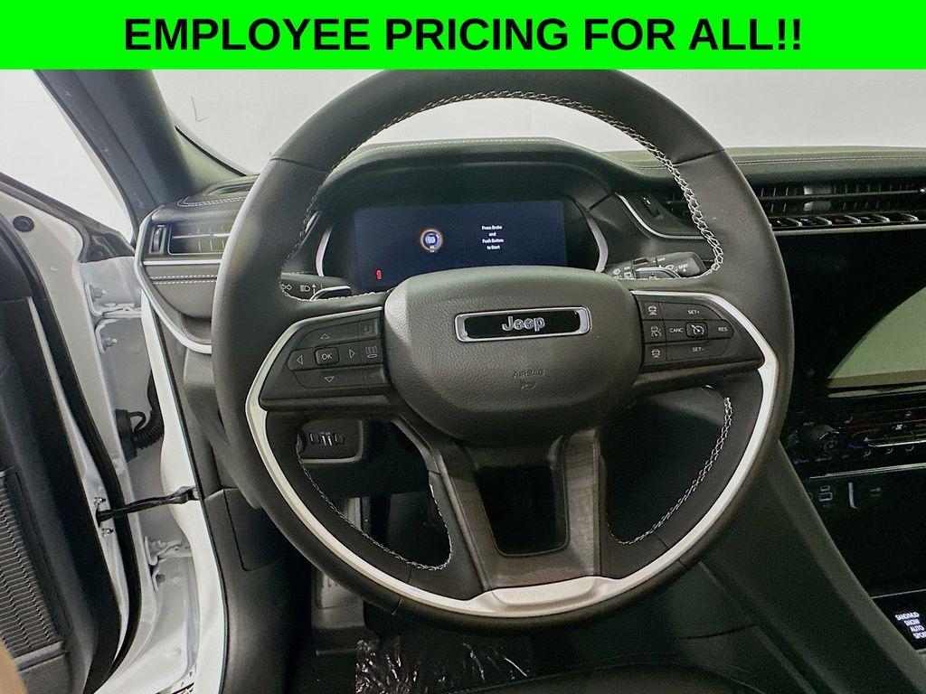 new 2025 Jeep Grand Cherokee car, priced at $47,326