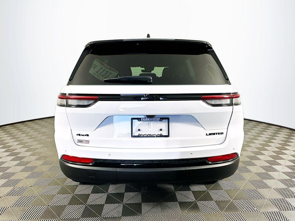 new 2025 Jeep Grand Cherokee car, priced at $46,326