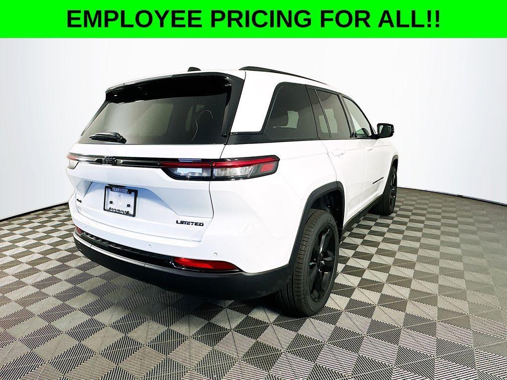 new 2025 Jeep Grand Cherokee car, priced at $47,326
