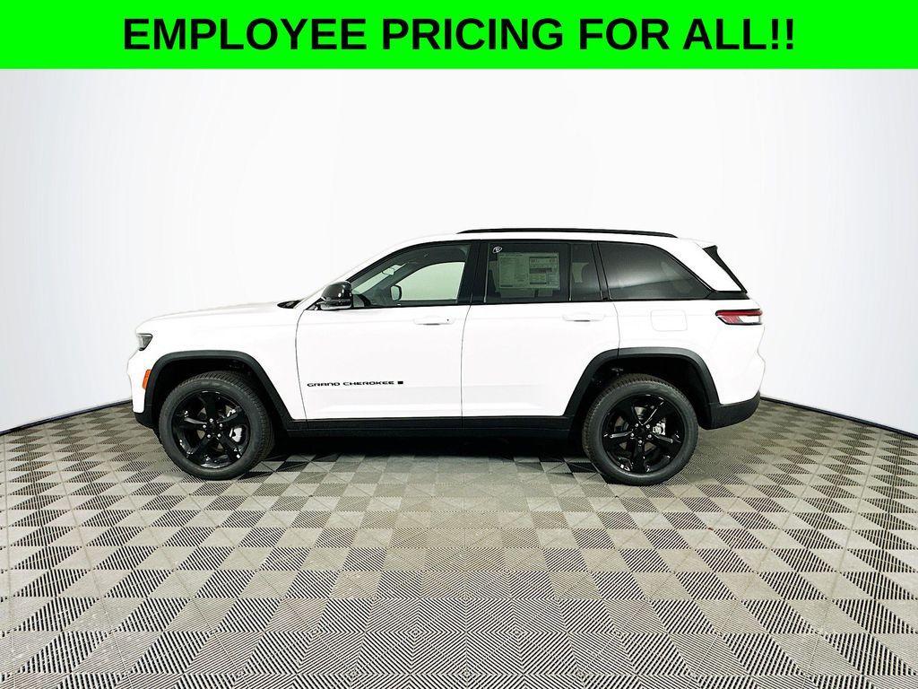 new 2025 Jeep Grand Cherokee car, priced at $47,326