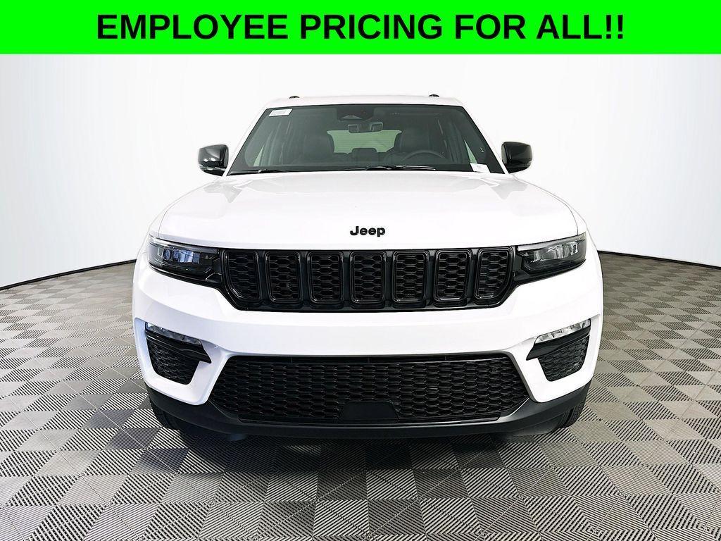 new 2025 Jeep Grand Cherokee car, priced at $47,326