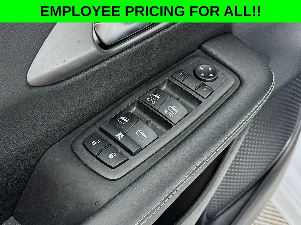new 2025 Chrysler Voyager car, priced at $39,891