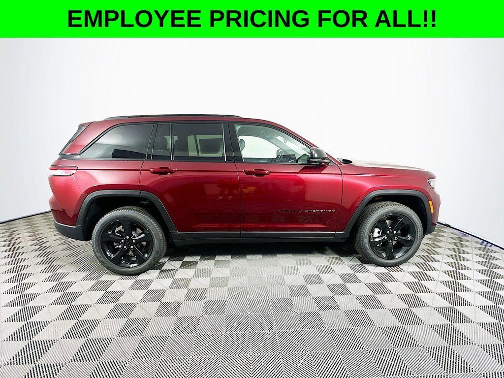 new 2025 Jeep Grand Cherokee car, priced at $45,685