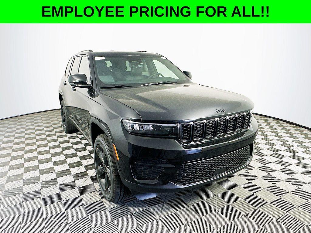 new 2025 Jeep Grand Cherokee car, priced at $44,482