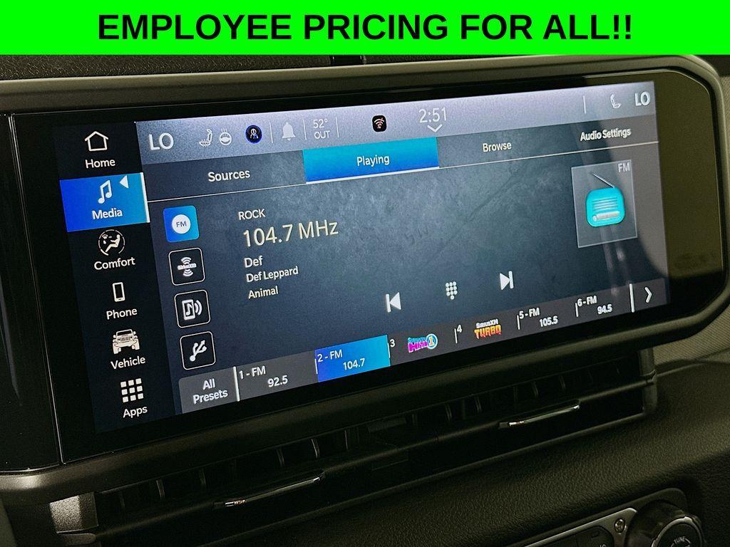 new 2025 Jeep Wrangler car, priced at $48,338