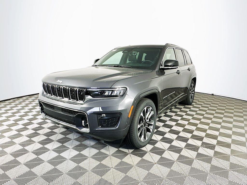 new 2025 Jeep Grand Cherokee car, priced at $60,543
