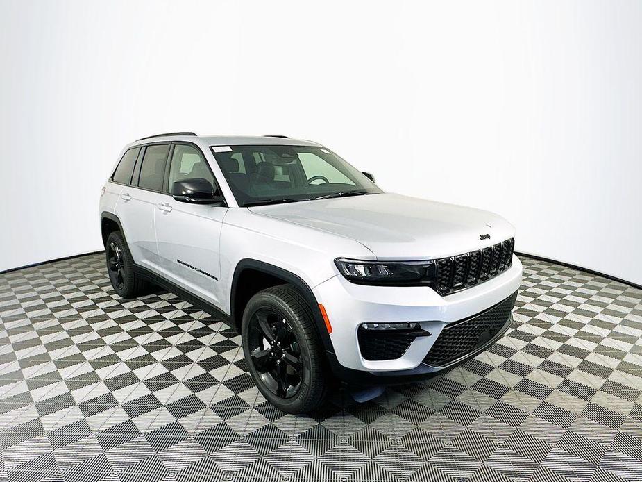 new 2024 Jeep Grand Cherokee car, priced at $44,189