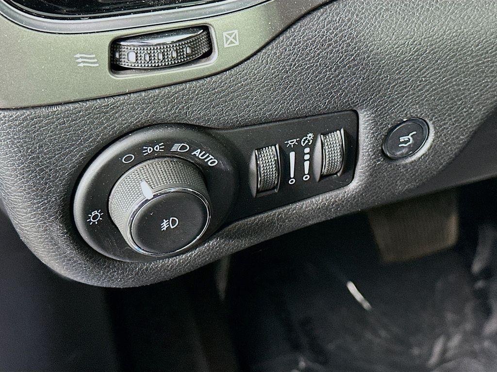 used 2021 Jeep Cherokee car, priced at $26,500