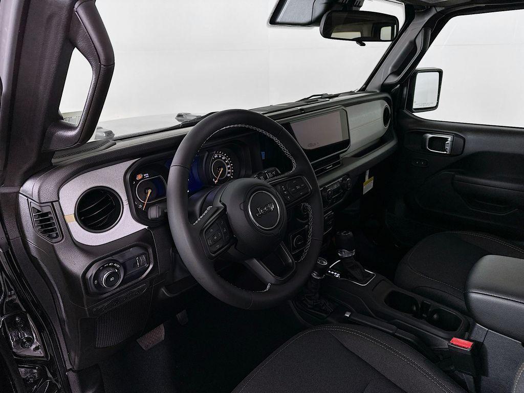 new 2025 Jeep Wrangler car, priced at $44,049