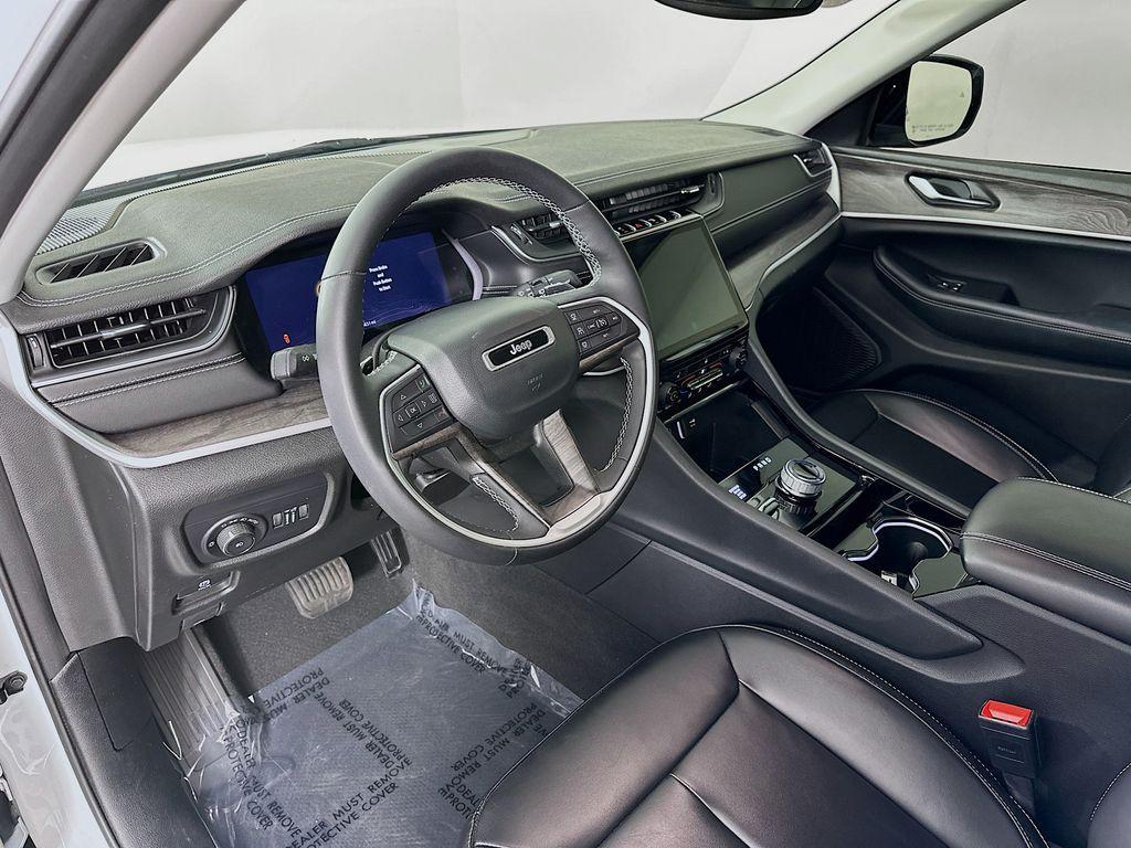 used 2023 Jeep Grand Cherokee L car, priced at $31,998