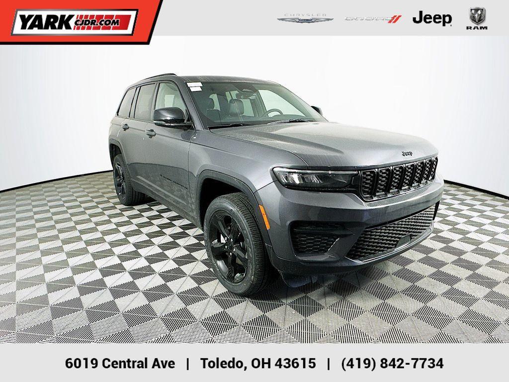 new 2025 Jeep Grand Cherokee car, priced at $41,792