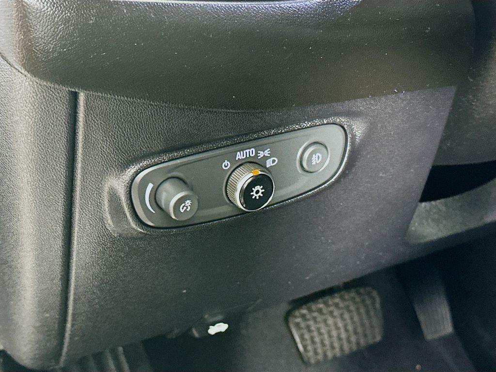 used 2019 Chevrolet Equinox car, priced at $19,994
