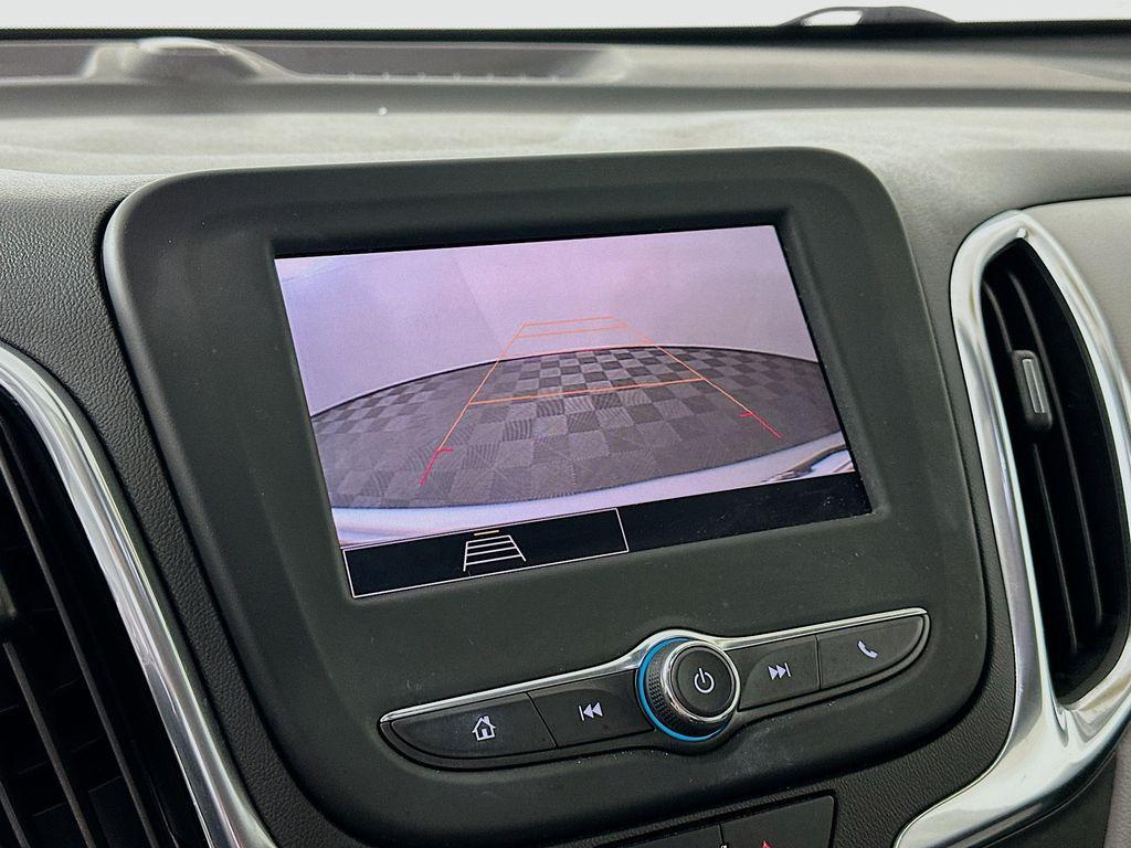 used 2022 Chevrolet Equinox car, priced at $19,399