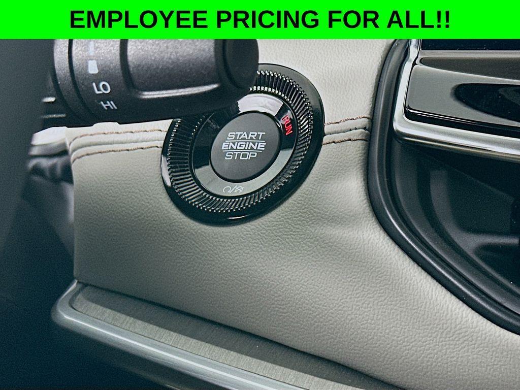 new 2025 Jeep Compass car, priced at $35,848
