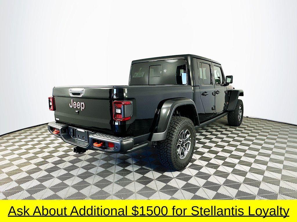 new 2025 Jeep Gladiator car, priced at $52,668