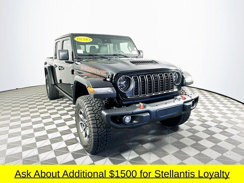 new 2025 Jeep Gladiator car, priced at $52,668