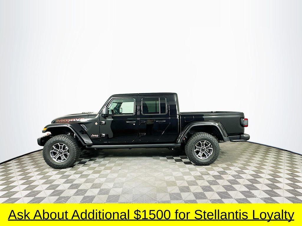 new 2025 Jeep Gladiator car, priced at $52,668
