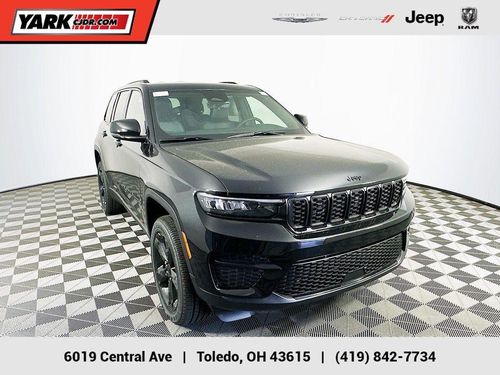 new 2025 Jeep Grand Cherokee car, priced at $44,482