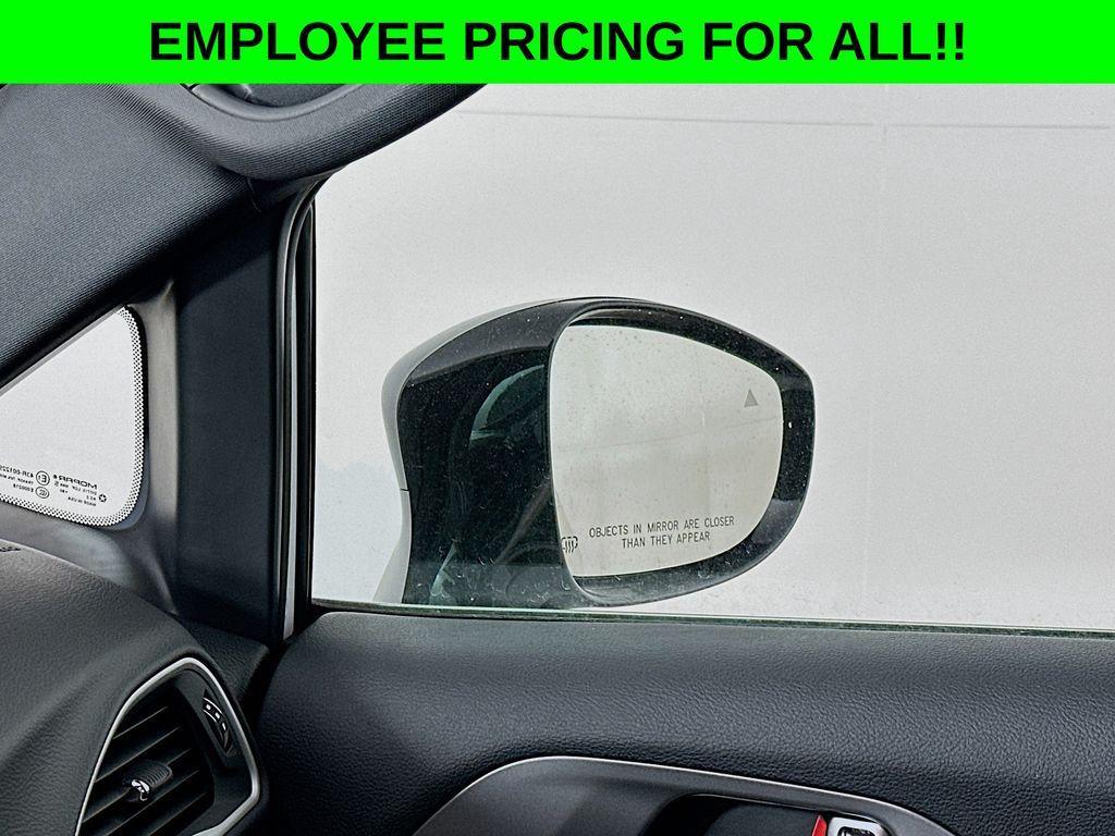 new 2025 Chrysler Voyager car, priced at $38,606