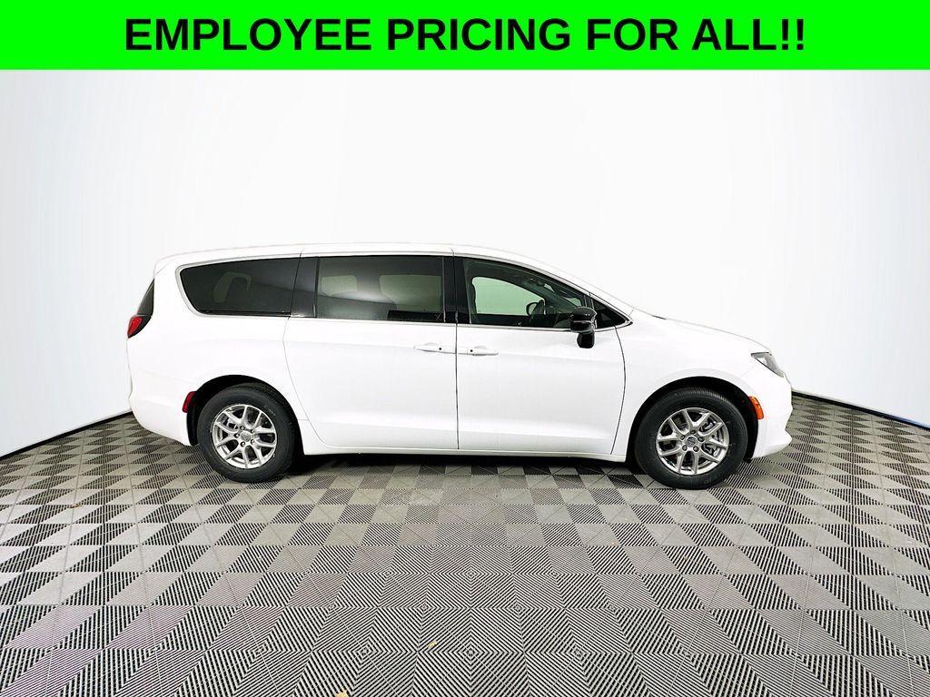 new 2025 Chrysler Voyager car, priced at $38,606
