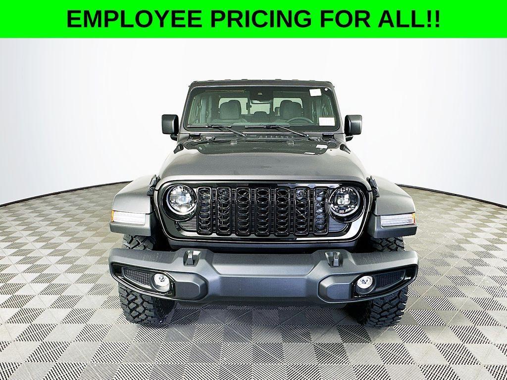 new 2025 Jeep Gladiator car, priced at $49,048