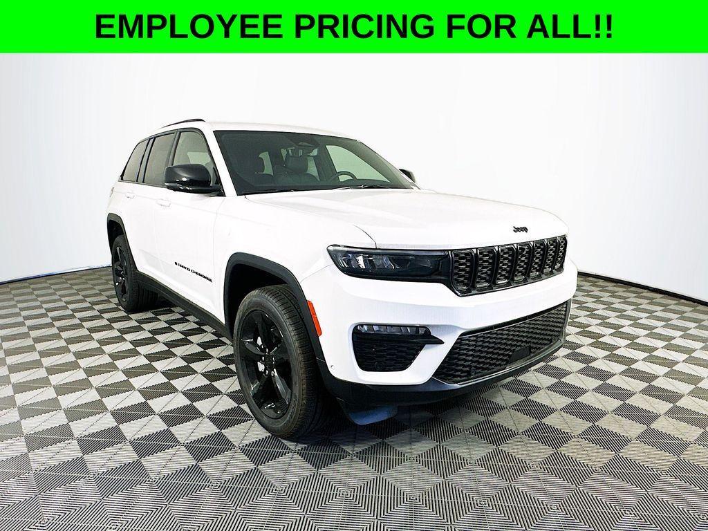new 2025 Jeep Grand Cherokee car, priced at $49,747