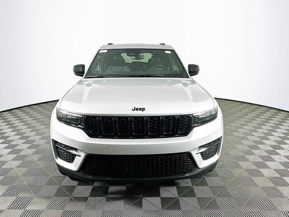 new 2024 Jeep Grand Cherokee car, priced at $39,724