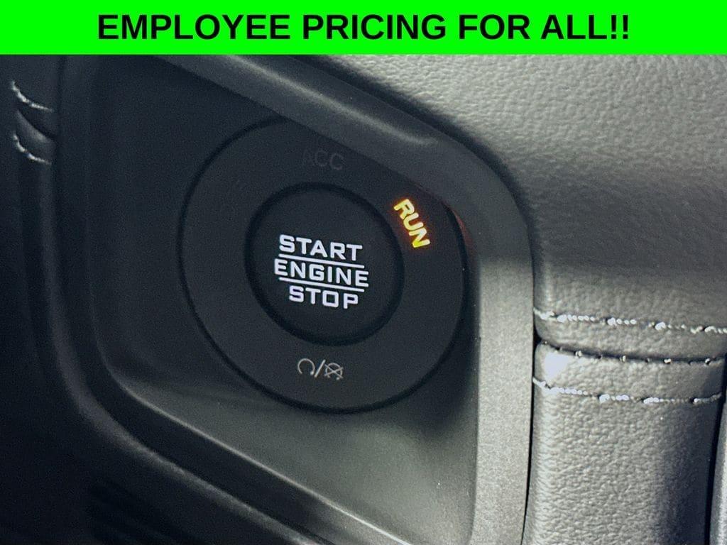 new 2025 Jeep Wrangler car, priced at $55,725