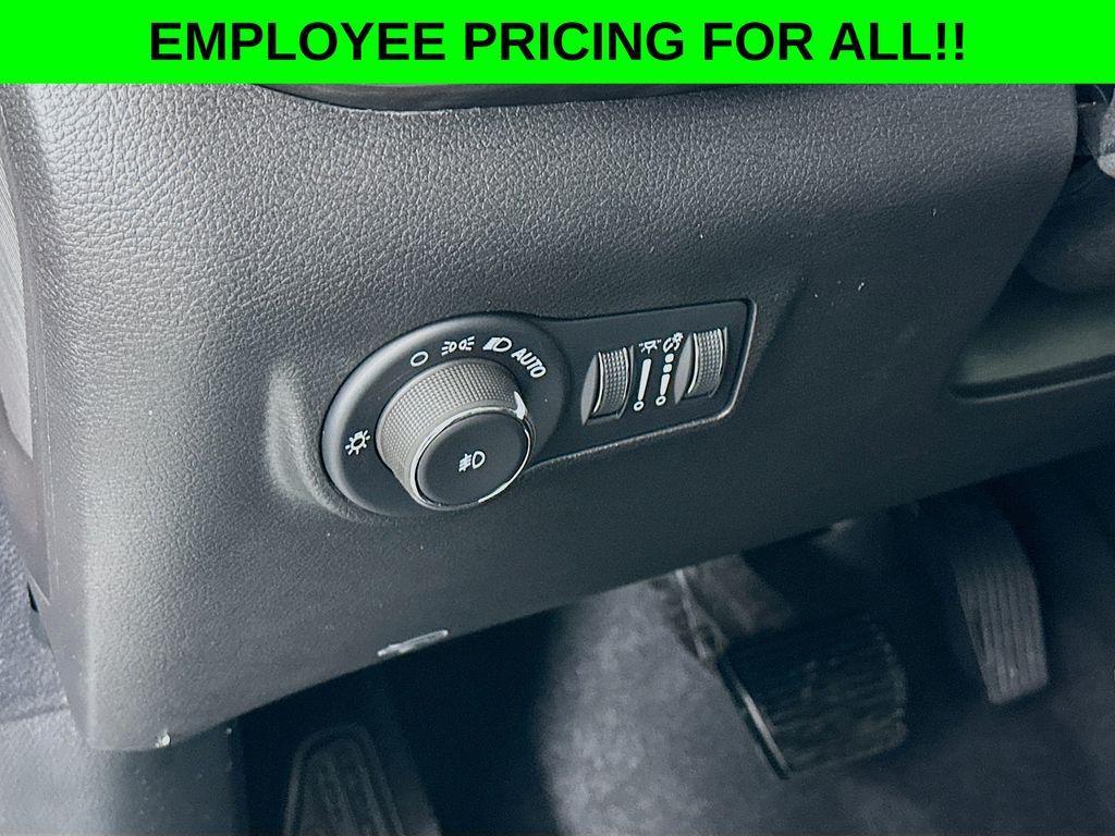 new 2025 Jeep Compass car, priced at $34,947