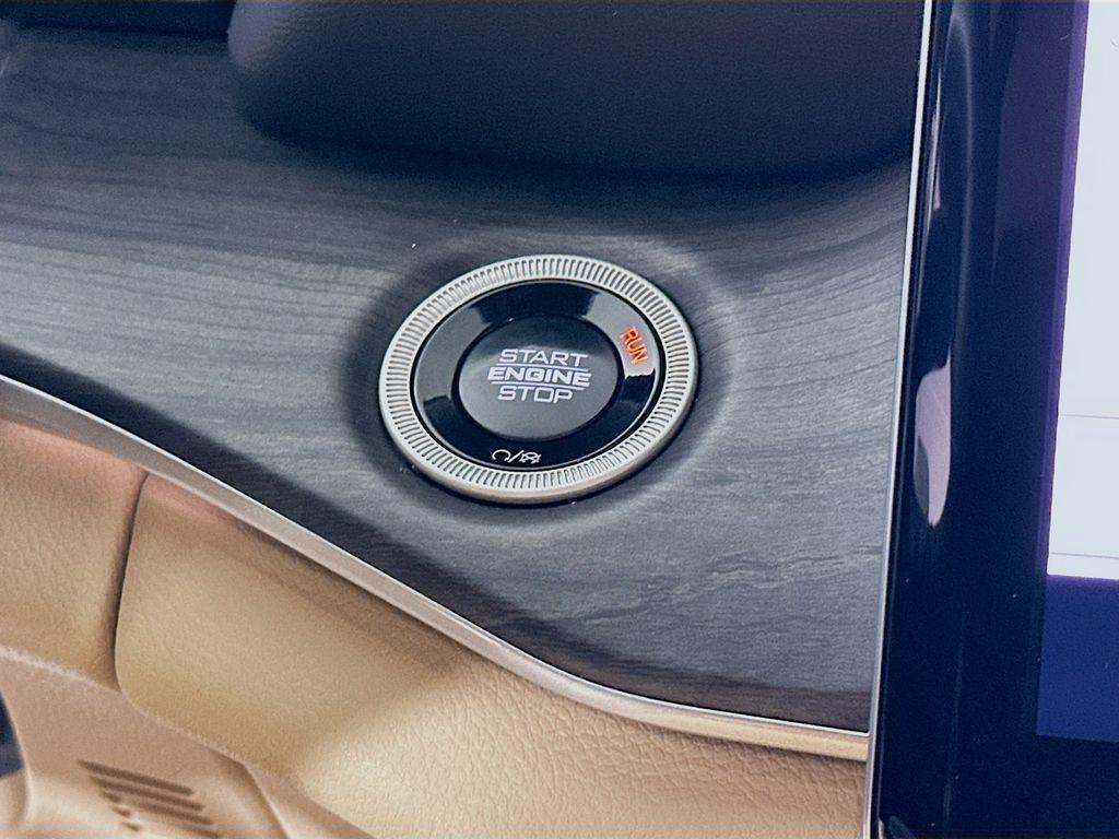 used 2024 Jeep Grand Cherokee L car, priced at $37,998