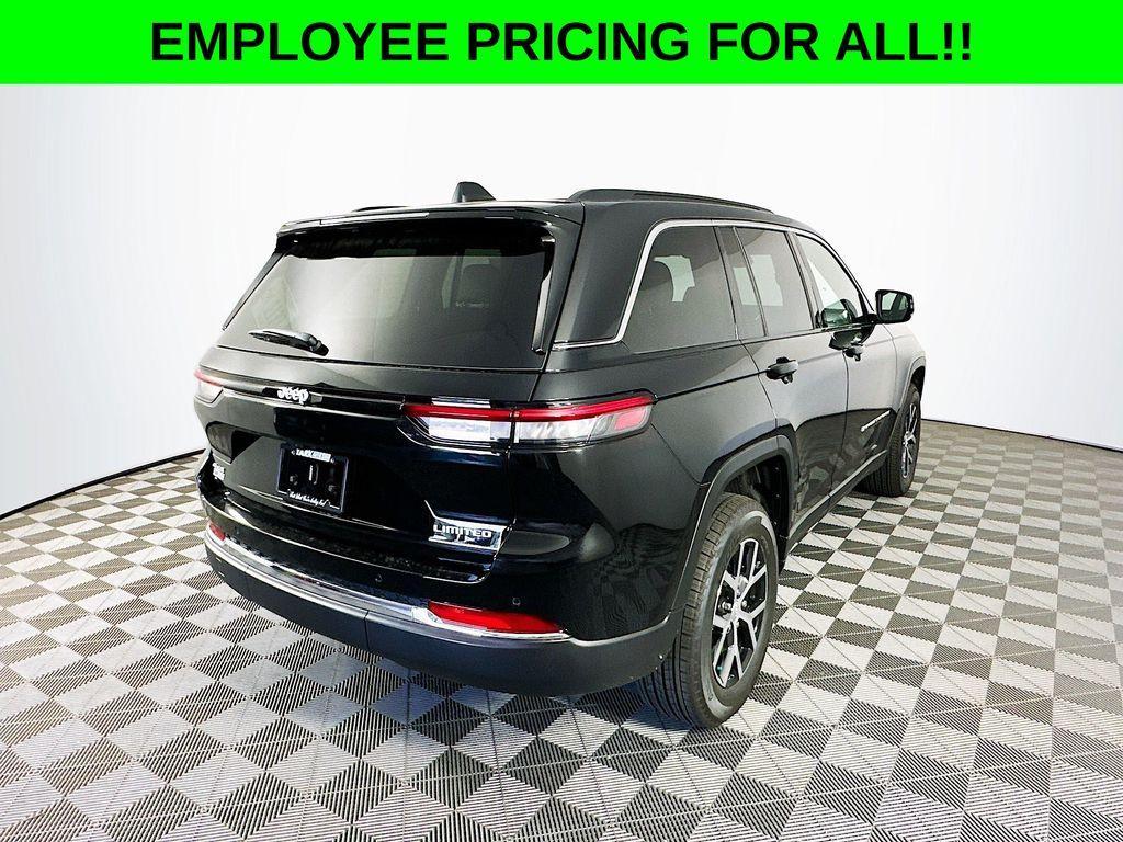 new 2025 Jeep Grand Cherokee car, priced at $43,355