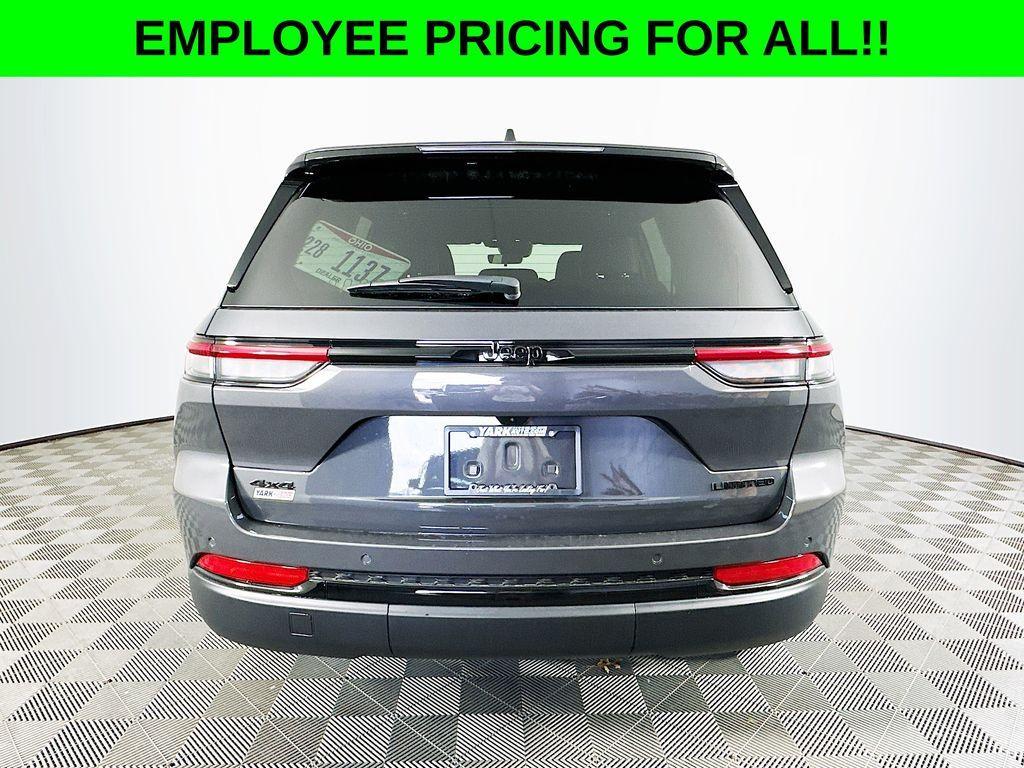 new 2025 Jeep Grand Cherokee car, priced at $45,685