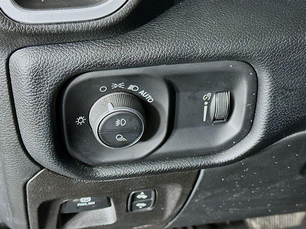 used 2021 Ram 1500 car, priced at $33,904