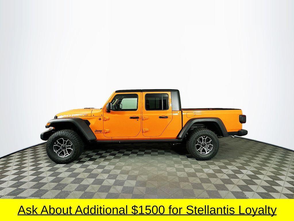 new 2025 Jeep Gladiator car, priced at $49,979