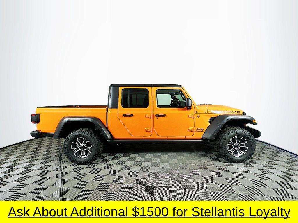 new 2025 Jeep Gladiator car, priced at $49,979