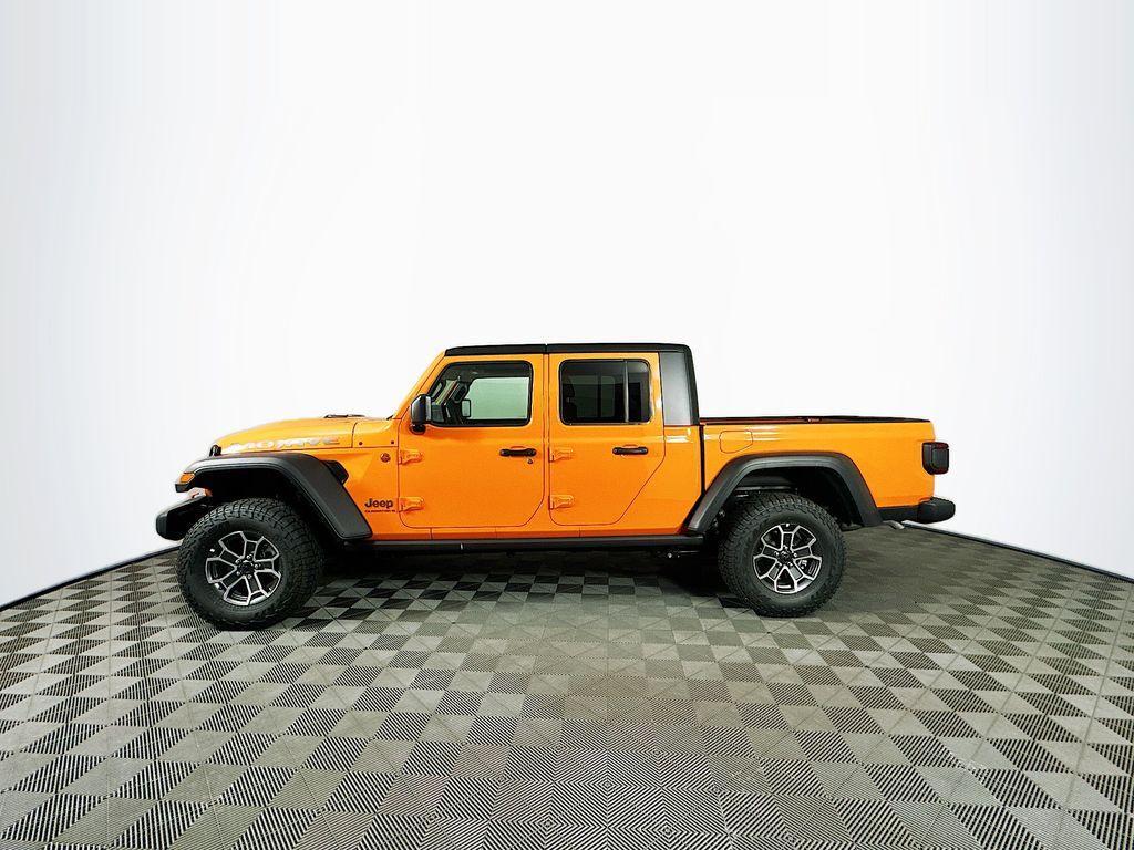 new 2025 Jeep Gladiator car, priced at $52,068