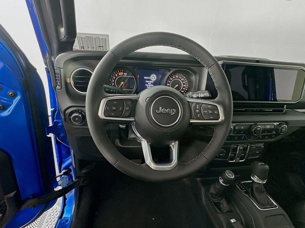 new 2025 Jeep Wrangler car, priced at $47,957
