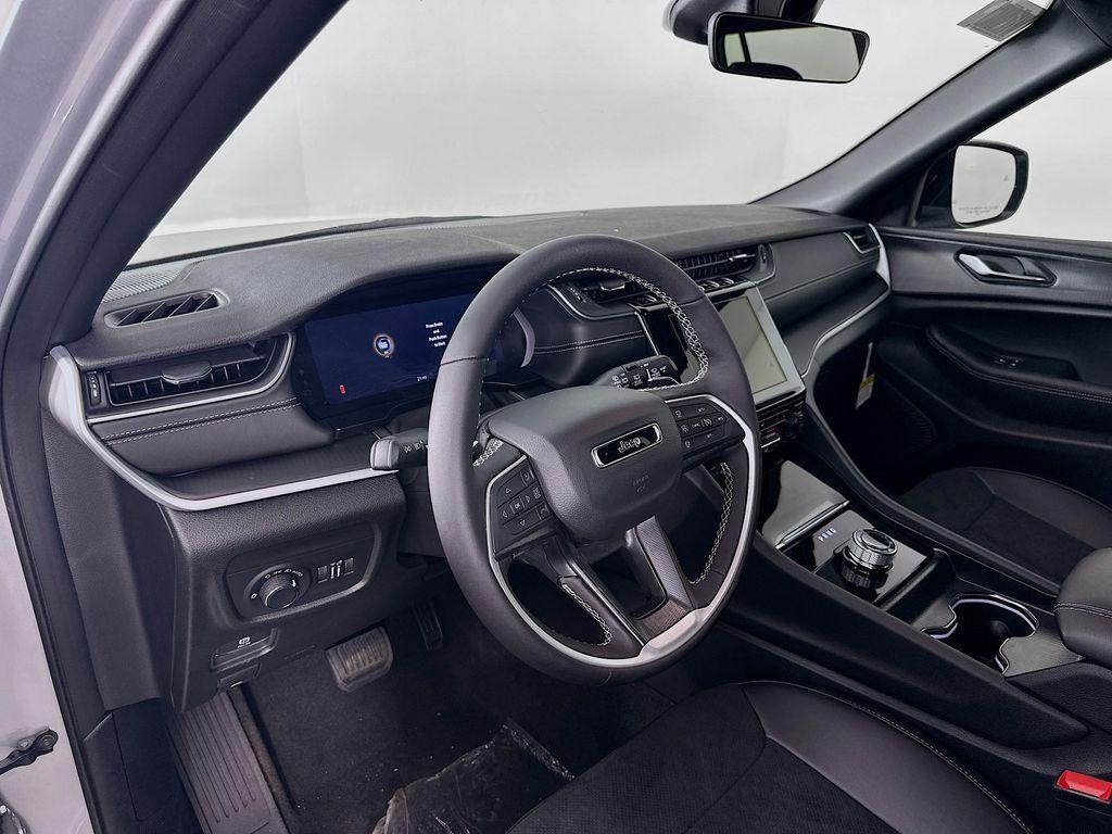 new 2025 Jeep Grand Cherokee L car, priced at $45,344