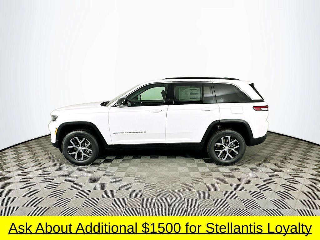 new 2025 Jeep Grand Cherokee car, priced at $41,964