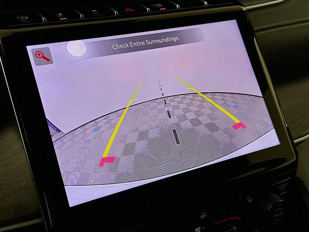 new 2025 Jeep Grand Cherokee car, priced at $41,964