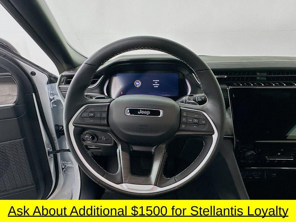 new 2025 Jeep Grand Cherokee car, priced at $41,964