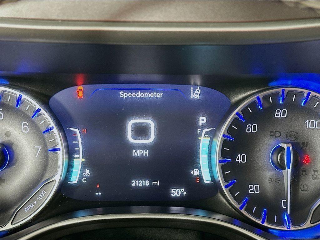 used 2024 Chrysler Pacifica car, priced at $30,994