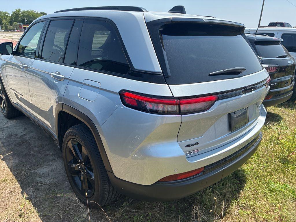 used 2023 Jeep Grand Cherokee car, priced at $34,900