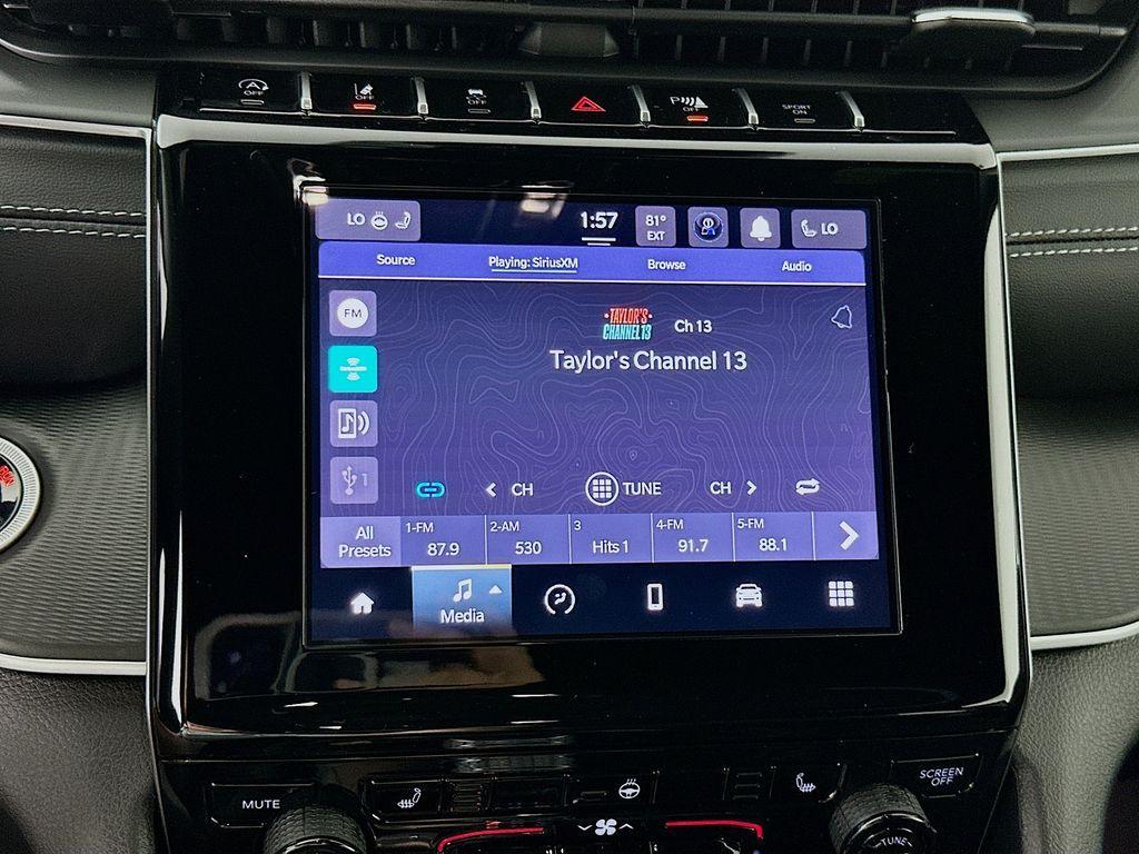 new 2025 Jeep Grand Cherokee L car, priced at $44,391
