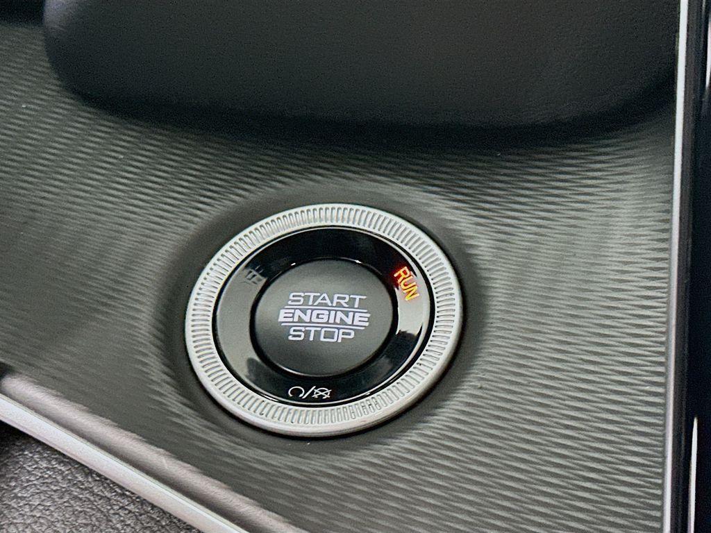 new 2025 Jeep Grand Cherokee L car, priced at $44,391